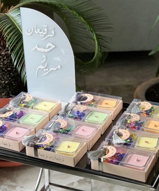 Gergean - Candles with stand