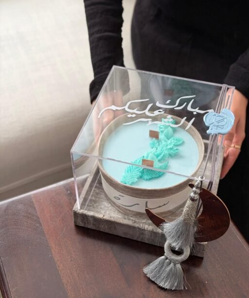 Alternative view of نقصة الشمعة المنزلية